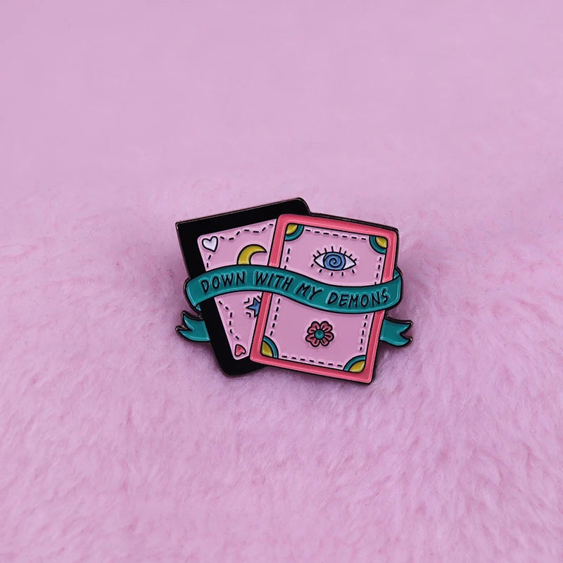 Tarot Card Enamel Pin Death Sun Moon Justice Slice Night Circus Demons Badge Witch brooch Mystical Witchcraft Divination Gift
