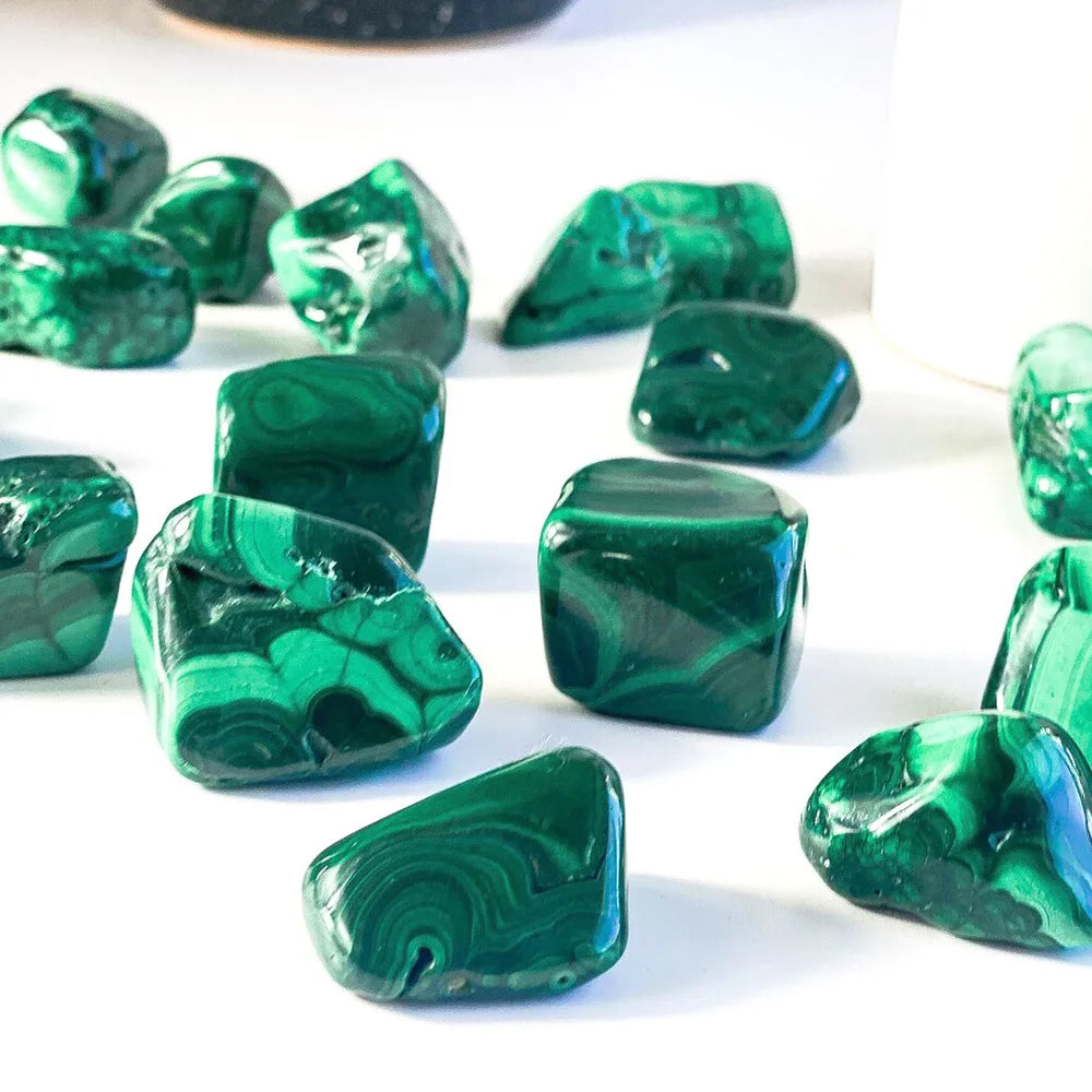 1Pc Malachite Tumbled Stone Natural Crystal Rare Energy Gemstone Mineral For Healing DIY Pendants Witchcraft 7 Chakra Home Decor