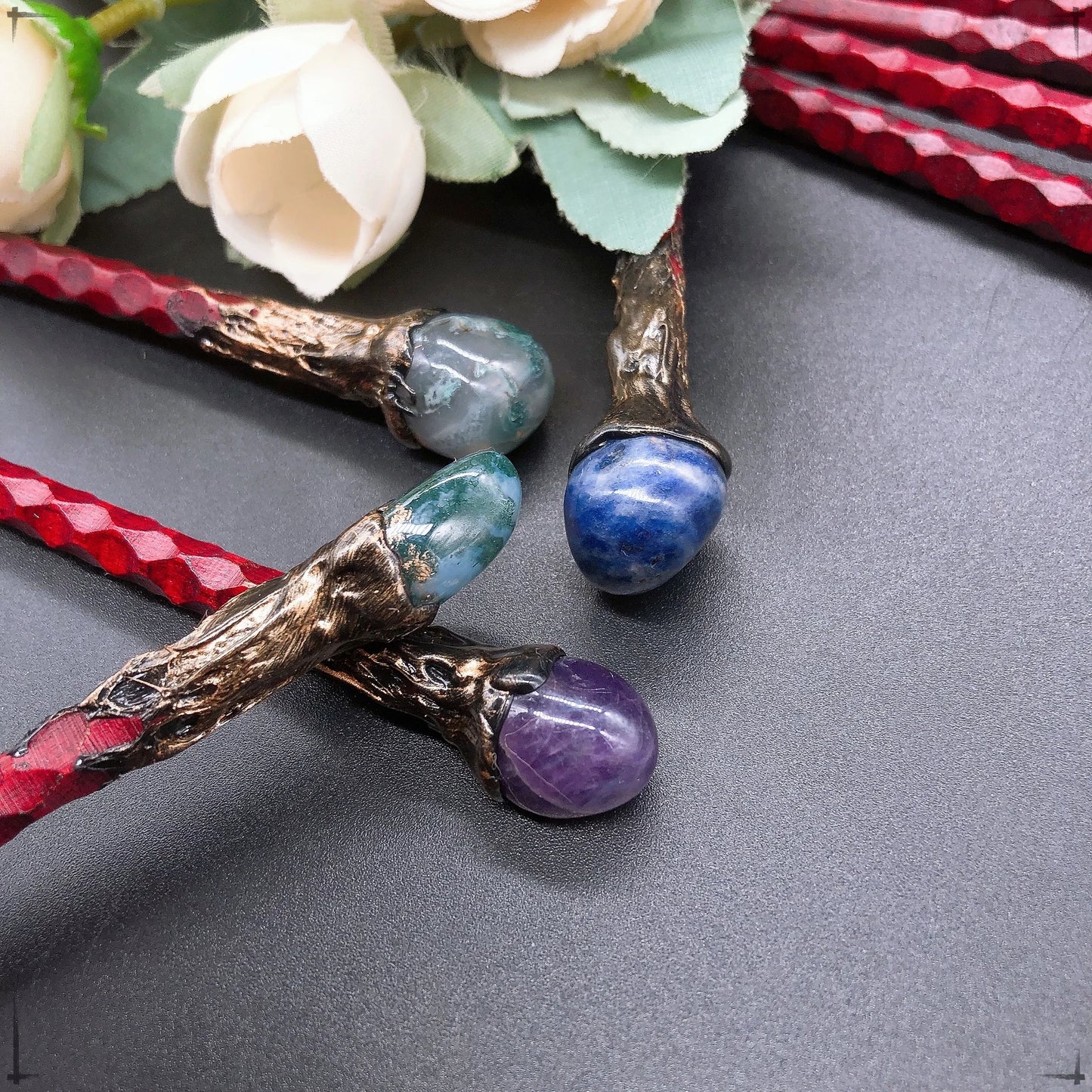 19CM Natural Crystal Stones Magic Wand Witch Amethyst Tiger Eye Stone Labradorite Red Agate Home Decoration Witchcraft Gift