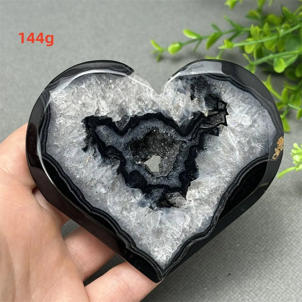 Natural Gemstone Black Agate Geode Heart Shaped Crystal Reiki Energy Healing Meditation Witchcraft Home Garden Decoration Exorci