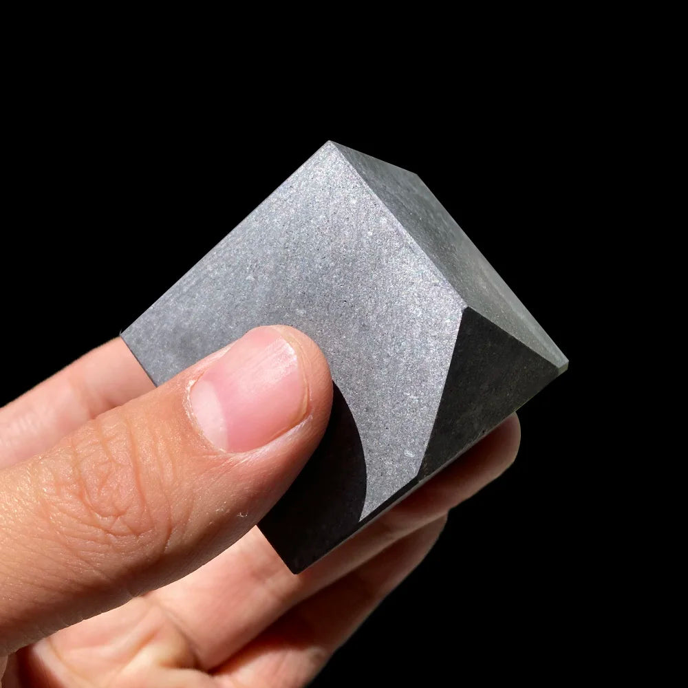 1Pc Black Shungite Cube Natural Crystal Standing Block Schungite Ornaments Energy Stones For Meditation Yoga Witch Home Fengshui