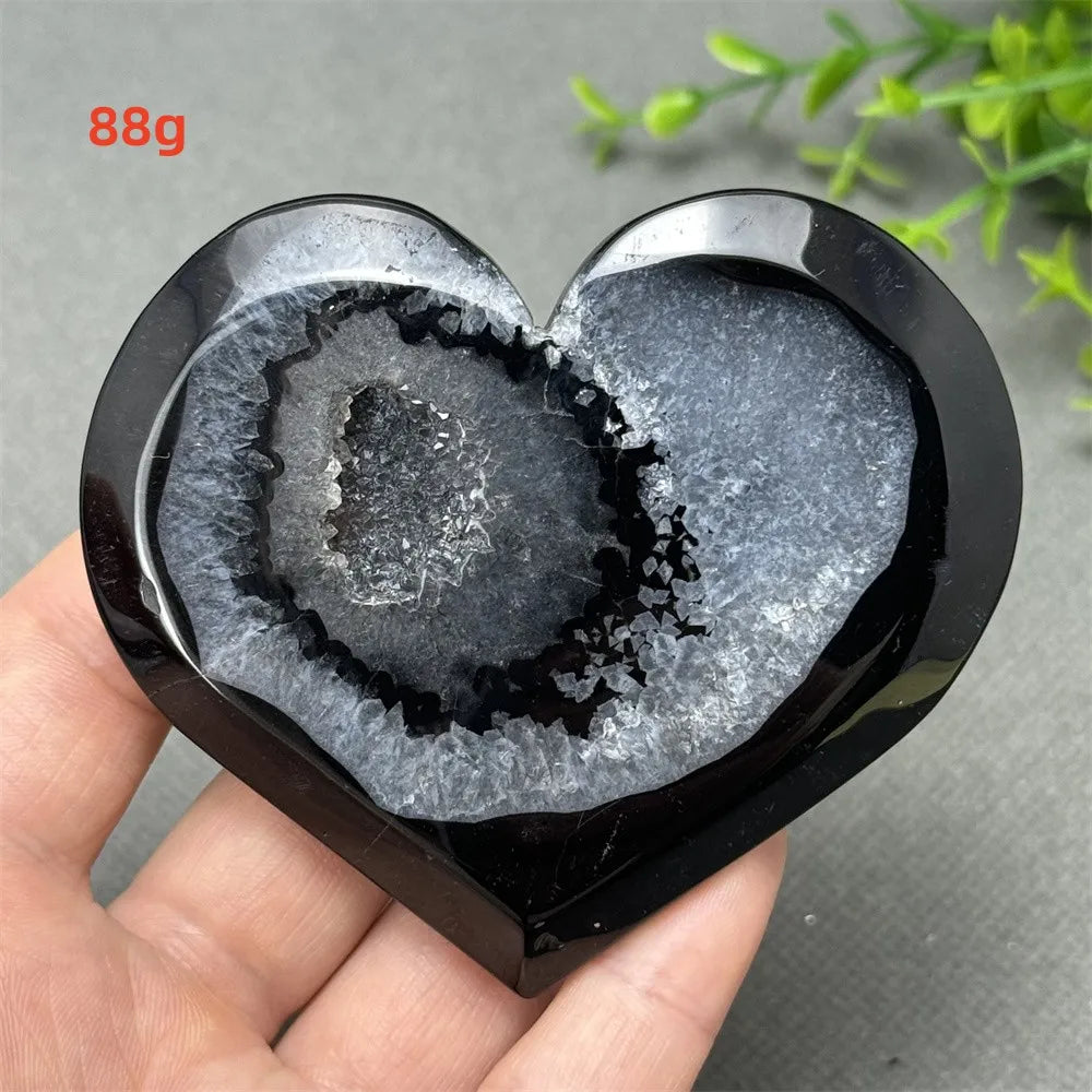 Natural Gemstone Black Agate Geode Heart Shaped Crystal Reiki Energy Healing Meditation Witchcraft Home Garden Decoration Exorci