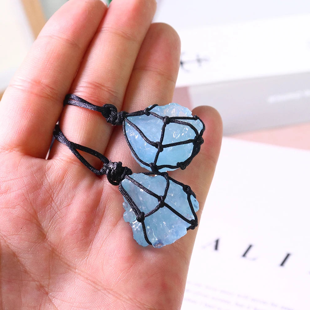 1pc Natural Crystal Aquamarine Raw Unpolished Stone Pendant Necklace Reiki Healing Blue Gem Jewelry Rock Mineral Pendant