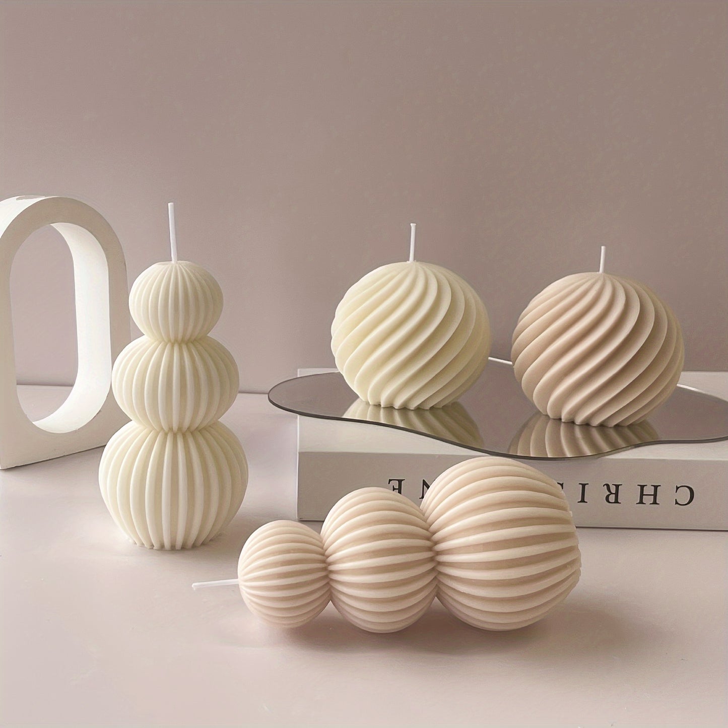 [Single Beeswax Wave Ball Candle] Minimalist Nordic Style Wave Ball Artistic Aromatherapy Candles - Single-Wick Beeswax & Soy Wax Blend, Romantic Geometric Design Candle for Indoor & Outdoor, Spice Scented, Ideal for Valentin