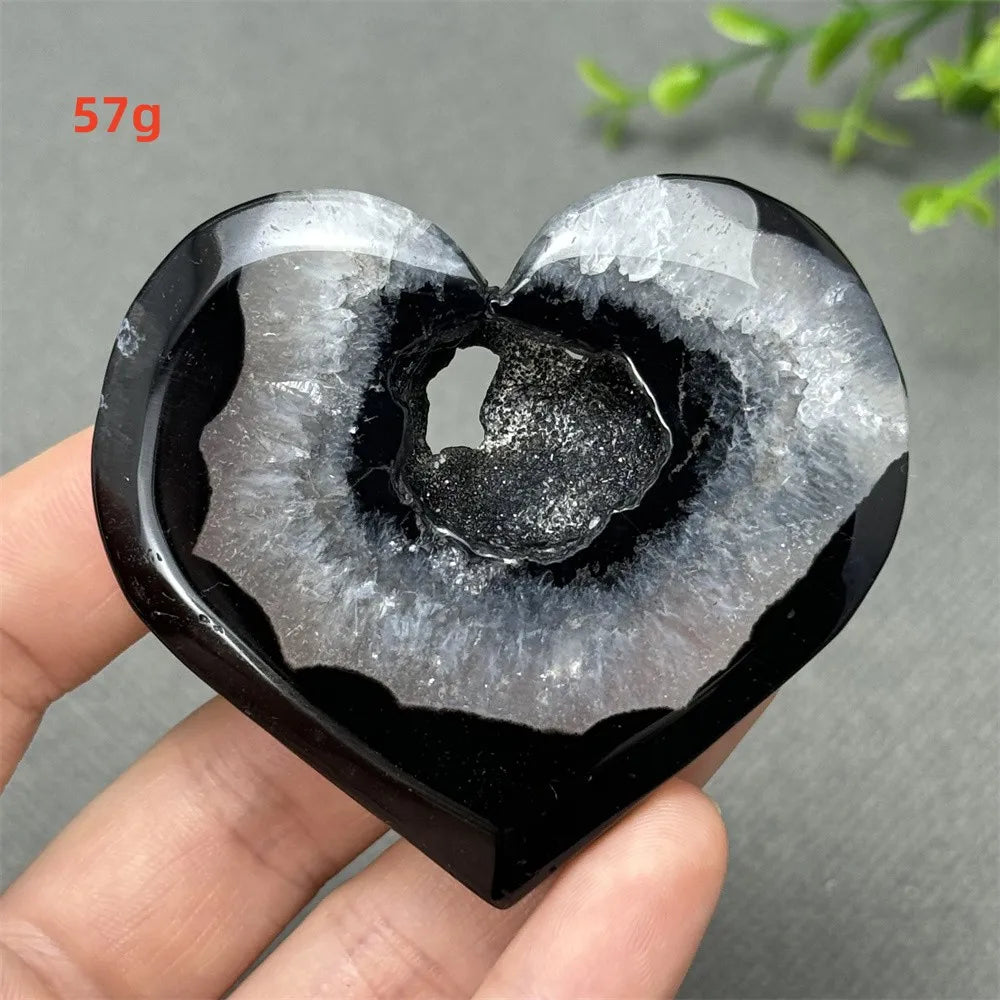 Natural Gemstone Black Agate Geode Heart Shaped Crystal Reiki Energy Healing Meditation Witchcraft Home Garden Decoration Exorci