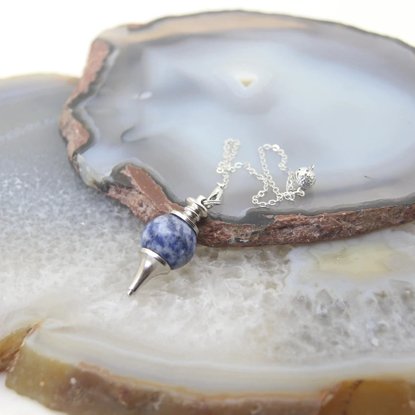 Natural Rose Quartz Labradorite Pendulum for Dowsing Divination Round beads Stone Crystal Cone Pendants pendulos Jewelry