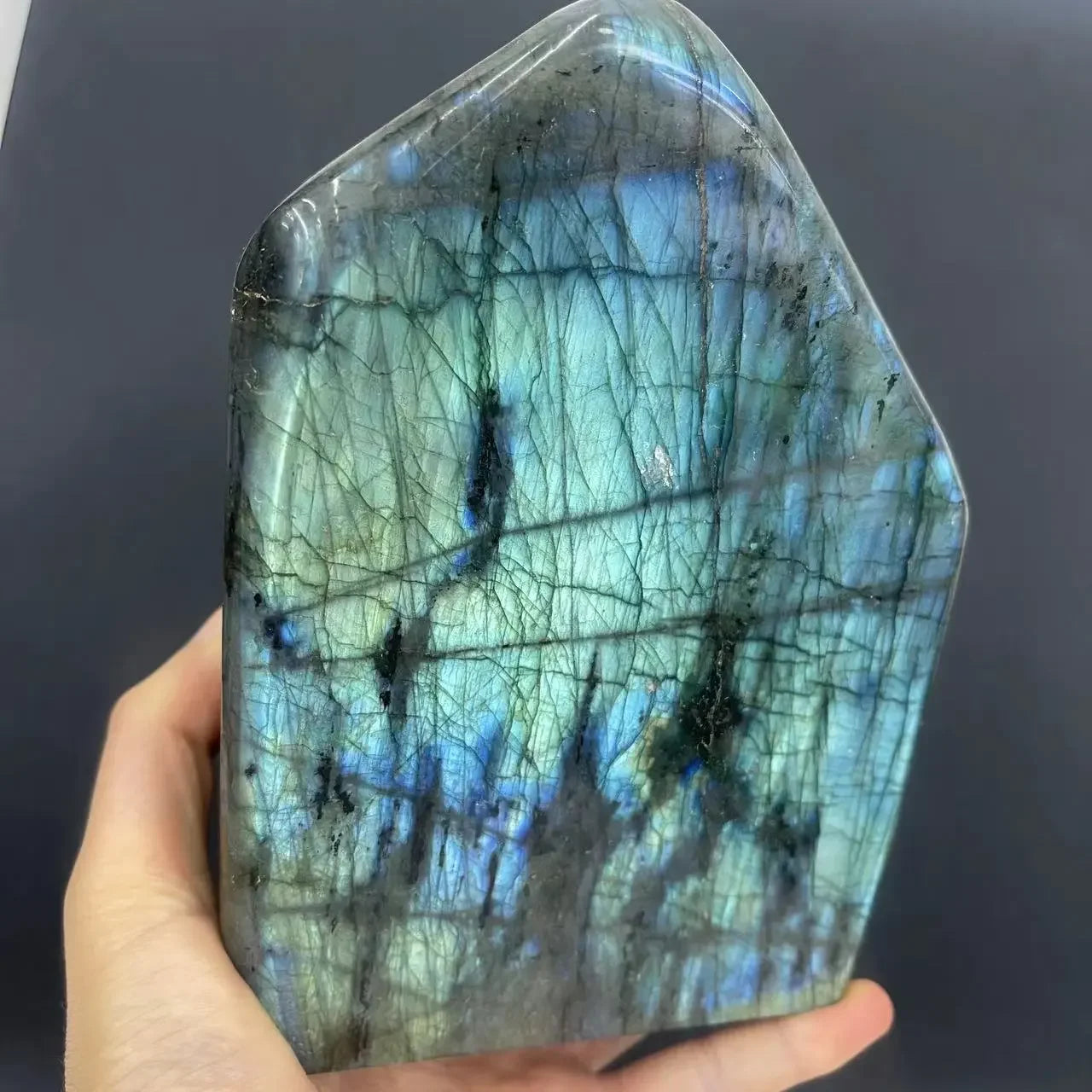 Pretty Natural Crystal Quartz Polished Gemstone Large Labradorite Stone with Blue or Yellow Flashy