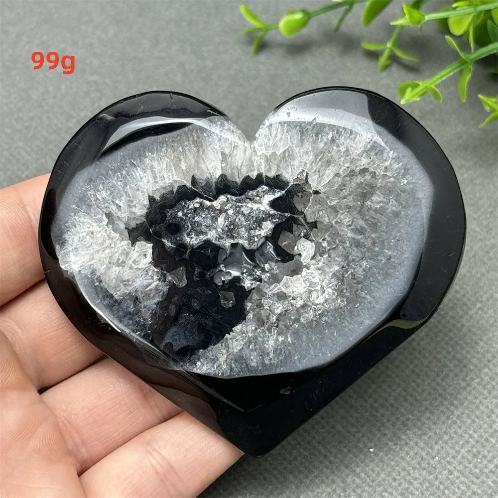 Natural Gemstone Black Agate Geode Heart Shaped Crystal Reiki Energy Healing Meditation Witchcraft Home Garden Decoration Exorci