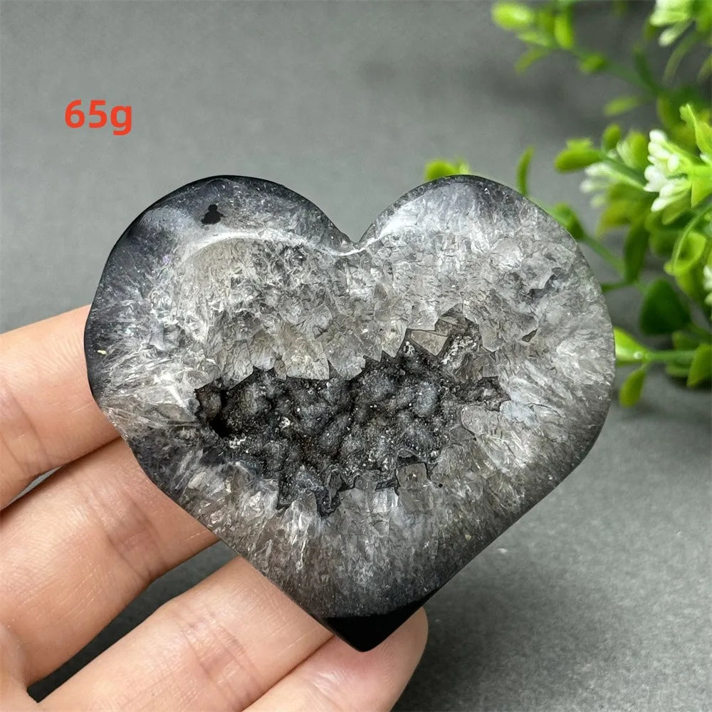 Natural Gemstone Black Agate Geode Heart Shaped Crystal Reiki Energy Healing Meditation Witchcraft Home Garden Decoration Exorci