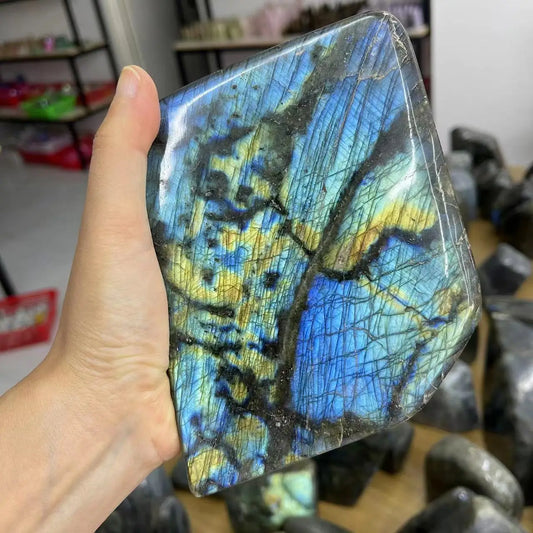 Pretty Natural Crystal Quartz Polished Gemstone Large Labradorite Stone with Blue or Yellow Flashy
