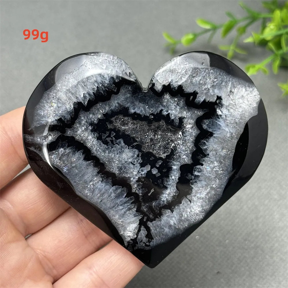 Natural Gemstone Black Agate Geode Heart Shaped Crystal Reiki Energy Healing Meditation Witchcraft Home Garden Decoration Exorci